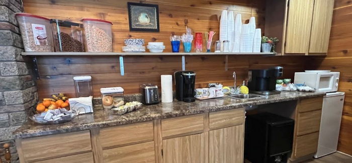 Silver Sands Hotel & RV Park (Silver Sands Motel) - Web Listing (newer photo)